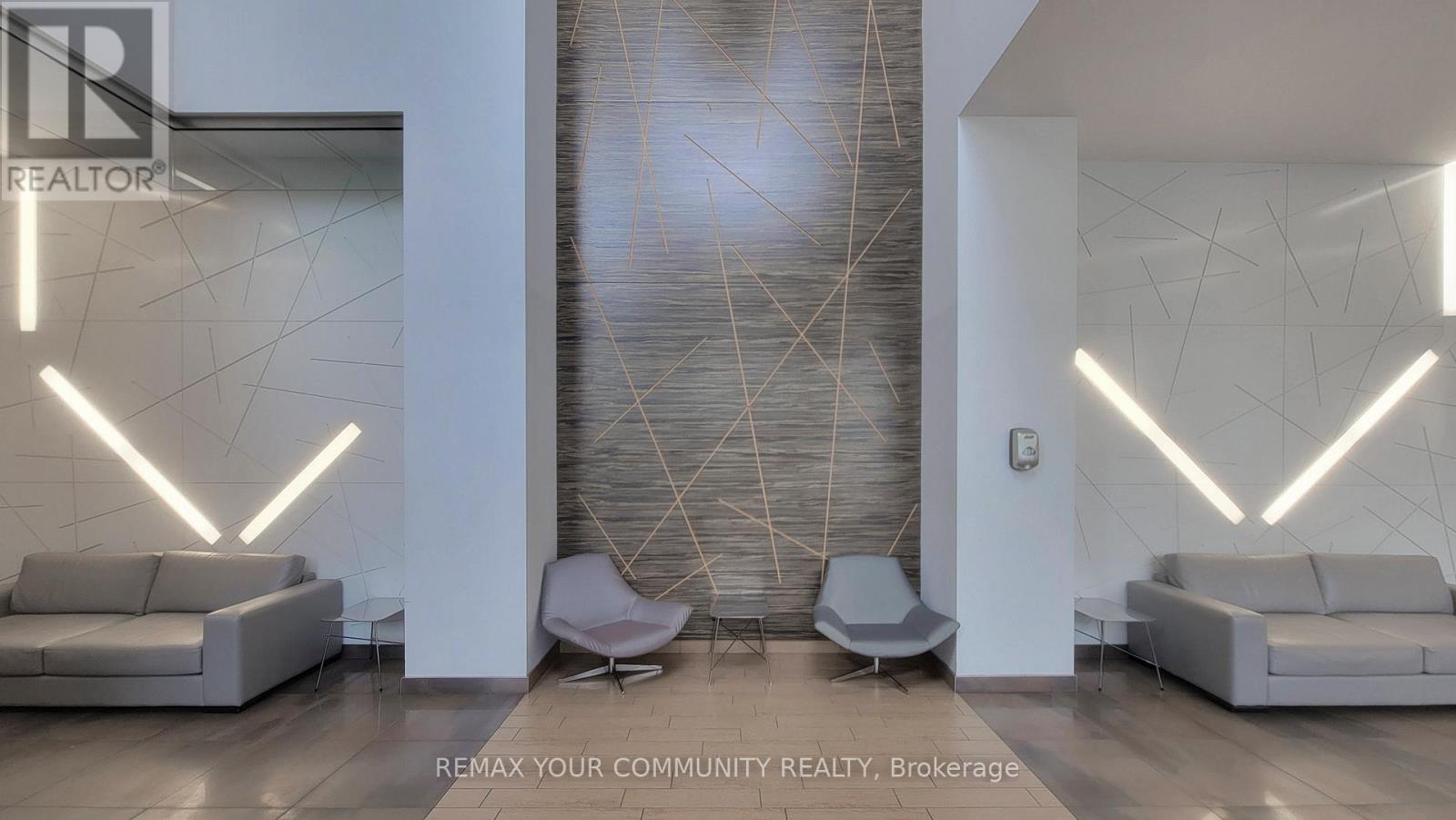 517 - 325 South Park Road, Markham, Ontario  L3T 0B8 - Photo 3 - N13039402