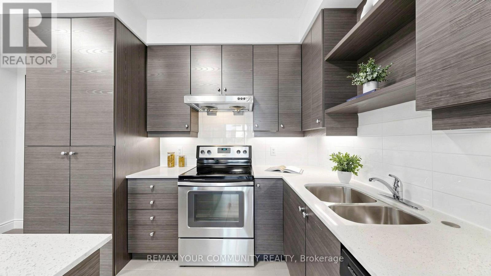 517 - 325 South Park Road, Markham, Ontario  L3T 0B8 - Photo 12 - N13039402