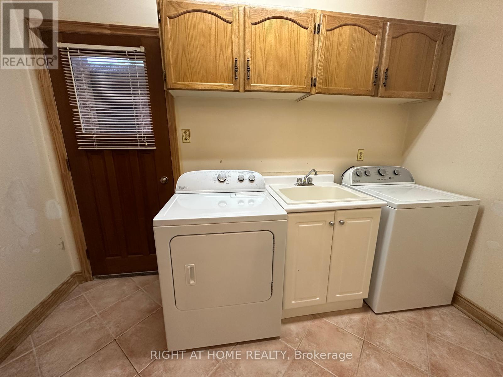 874 Wetherby Lane N, Mississauga, Ontario  L4W 4S9 - Photo 26 - W13040778