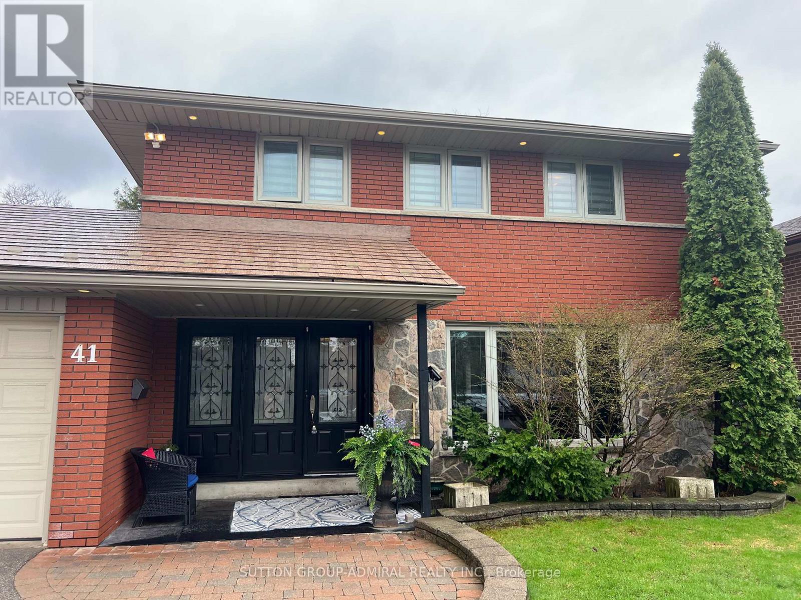 41 HAMPTONBROOK DRIVE, Toronto, Ontario