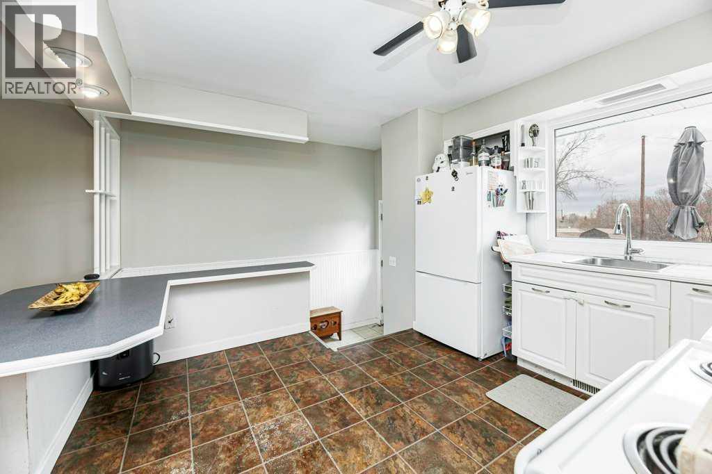 5209 Wilson Street, Blackfalds, Alberta  T0M 0J0 - Photo 8 - A2304507