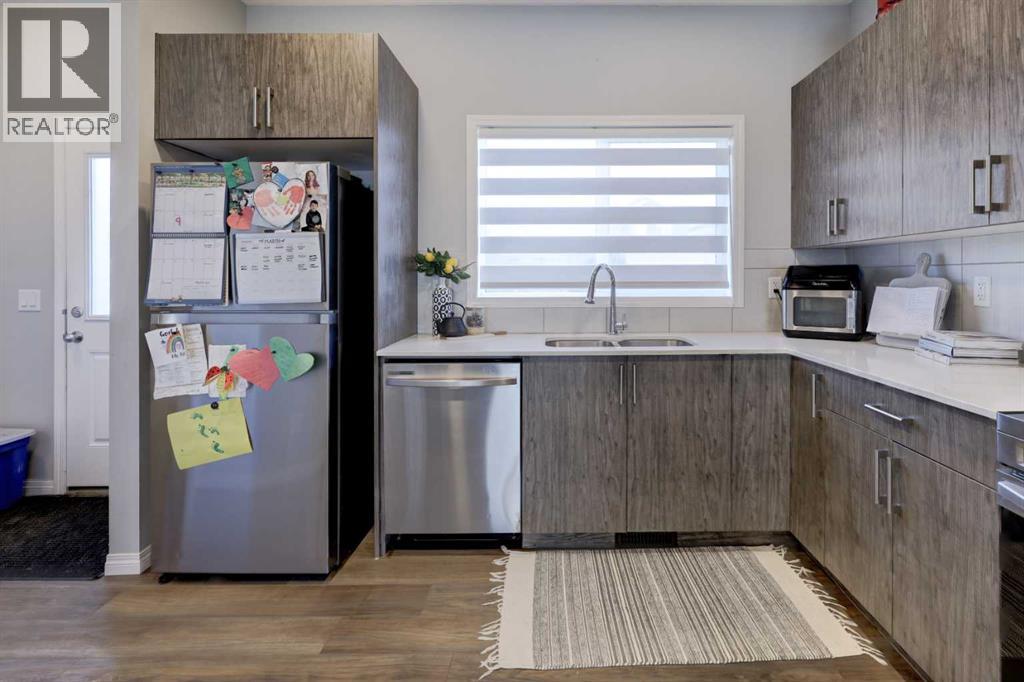 215 Chinook Gate Boulevard Sw, Airdrie, Alberta  T4B 5J4 - Photo 9 - A2295230