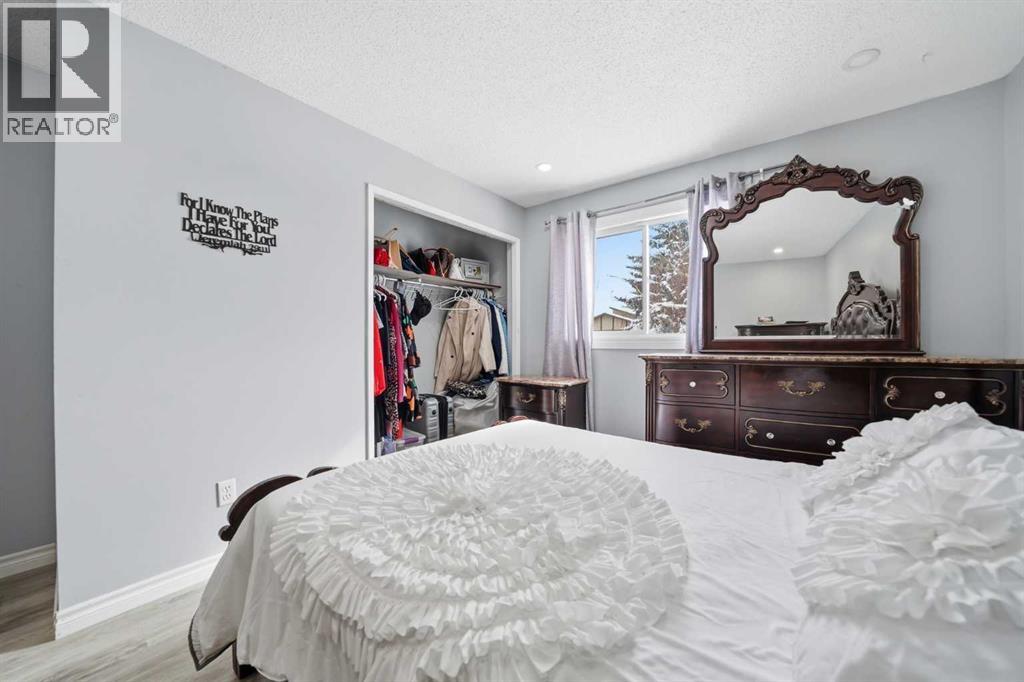 72 Falchurch Road Ne, Calgary, Alberta  T3J 1J8 - Photo 13 - A2292792