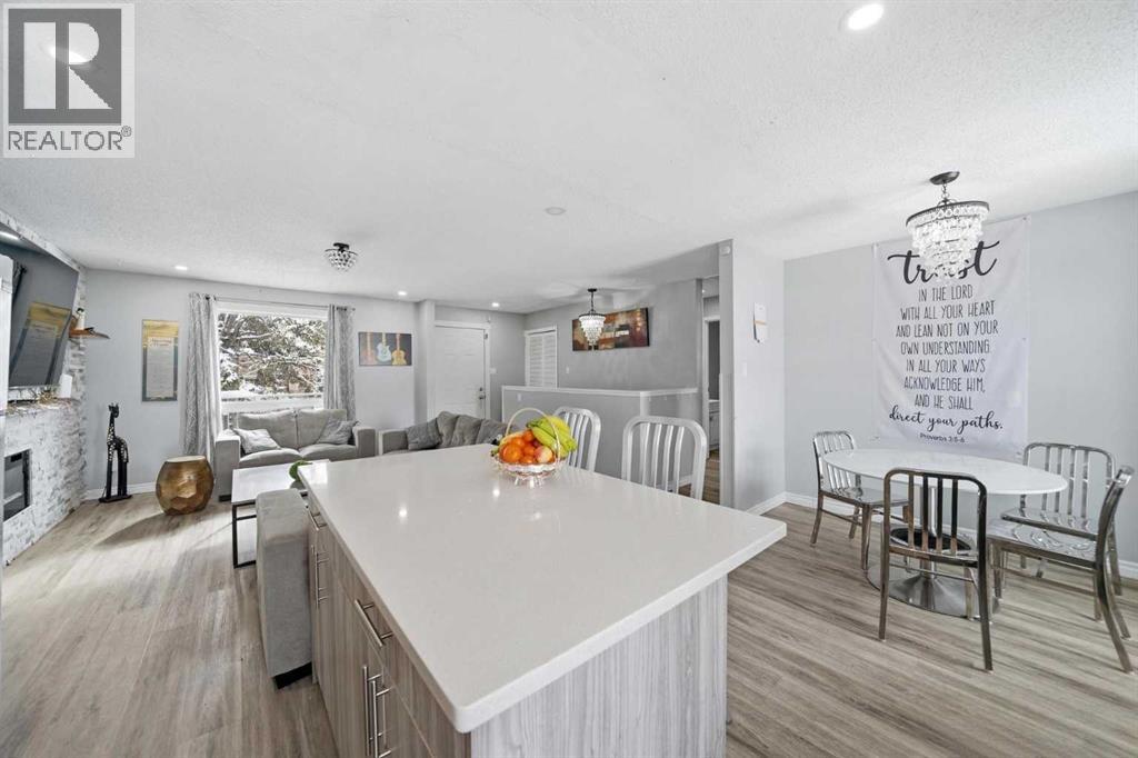 72 Falchurch Road Ne, Calgary, Alberta  T3J 1J8 - Photo 8 - A2292792