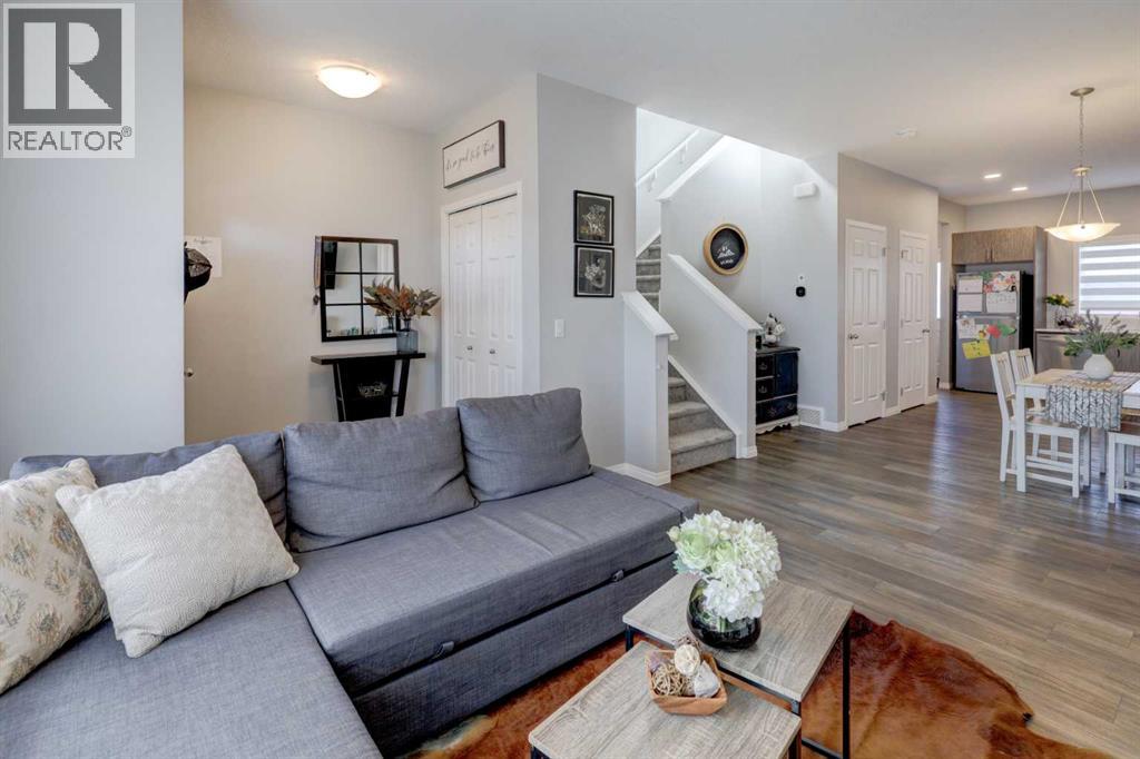 215 Chinook Gate Boulevard Sw, Airdrie, Alberta  T4B 5J4 - Photo 5 - A2295230