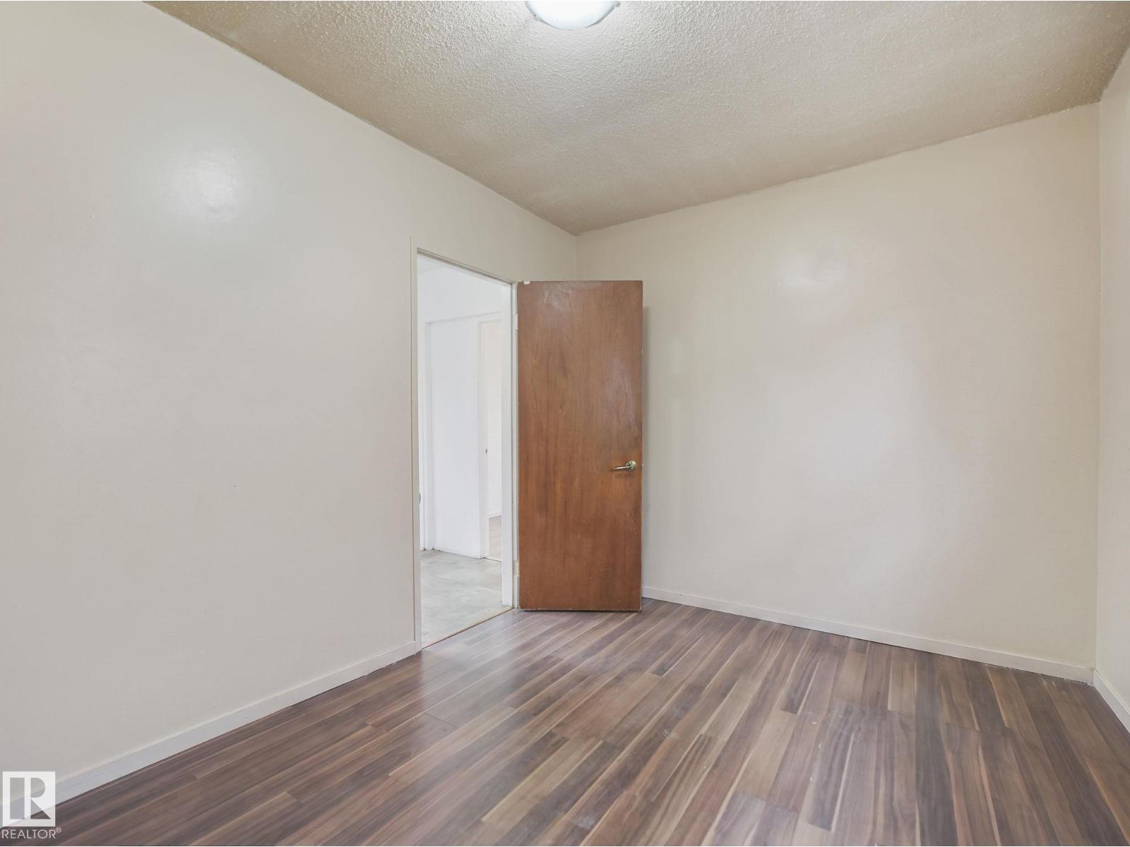 9632 106a Av Nw, Edmonton, Alberta  T5H 0T2 - Photo 15 - E4484259