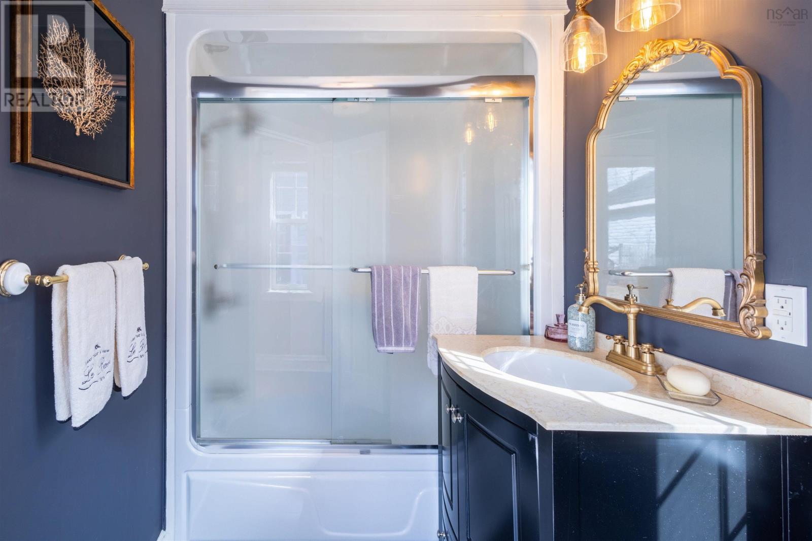 102 Crescent Street, B1s 2z8 Street, Sydney, Nova Scotia  B1S 2Z8 - Photo 9 - 202608621