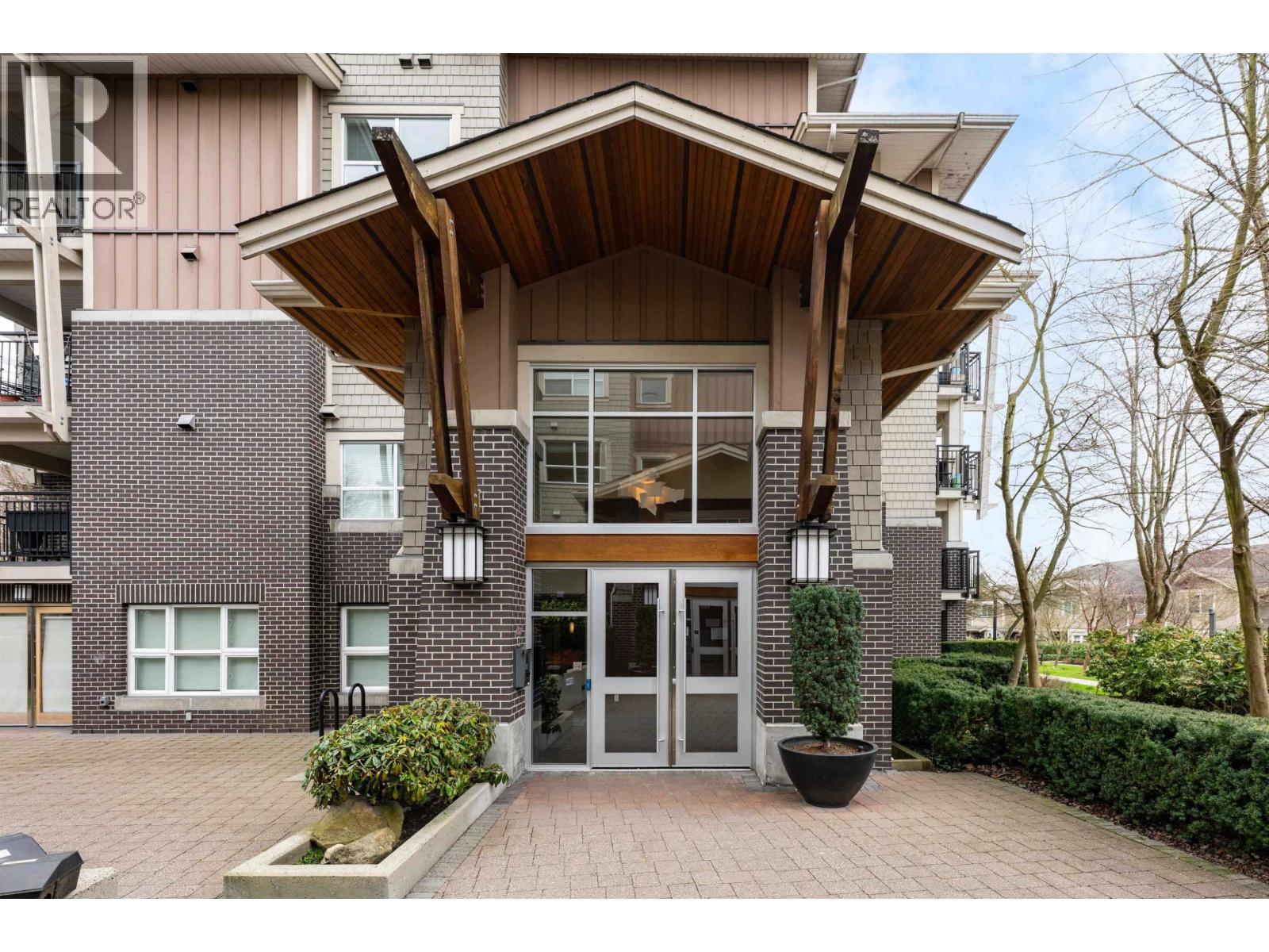 115 5775 IRMIN STREET, Burnaby, British Columbia