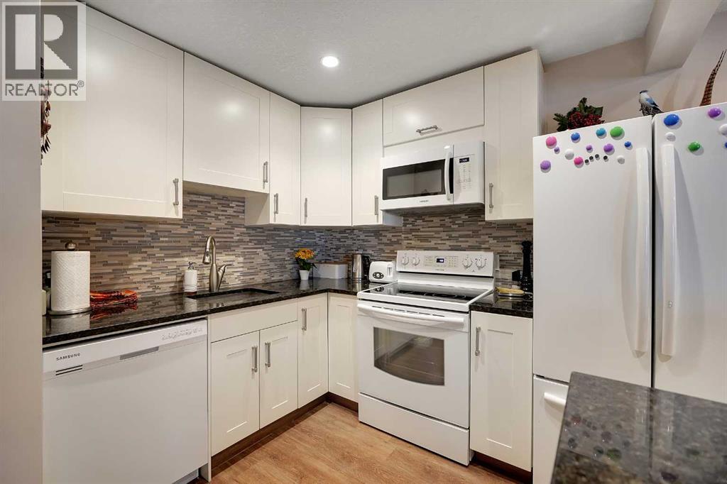 311, 200 Brookpark Drive Sw, Calgary, Alberta  T2W 3E1 - Photo 6 - A2305152