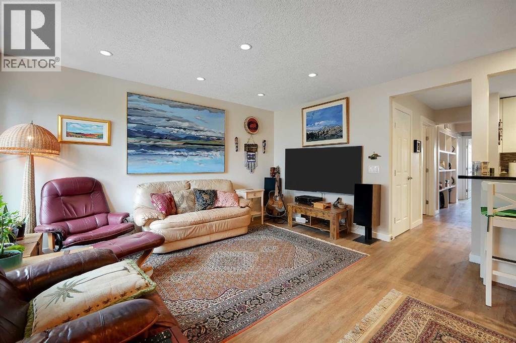 311, 200 Brookpark Drive Sw, Calgary, Alberta  T2W 3E1 - Photo 4 - A2305152