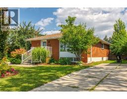 5 BURRWOOD Drive, Hamilton, Ontario