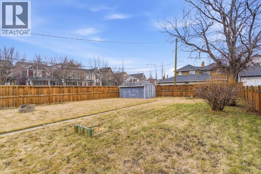 2048 38 Avenue Sw, Calgary, Alberta  T2T 2K4 - Photo 3 - A2301294