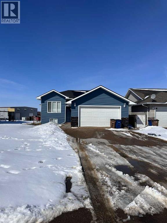 9632 100 Avenue, Lac La Biche, Alberta  T0A 2C0 - Photo 3 - A2303227