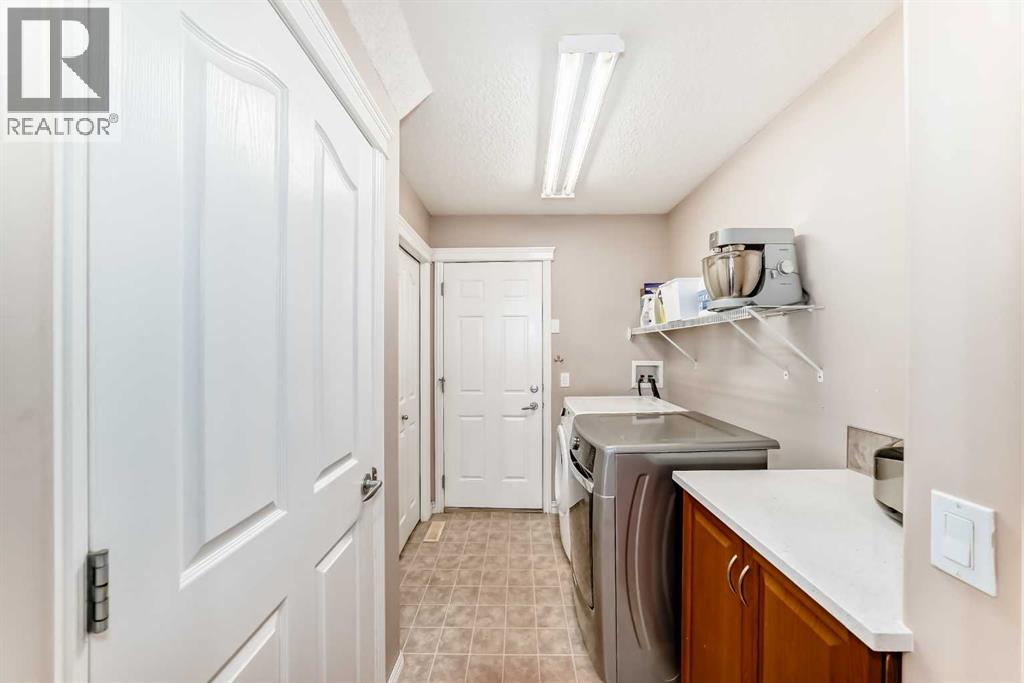 264 Everwillow Green Sw, Calgary, Alberta  T2Y 4V9 - Photo 21 - A2304858