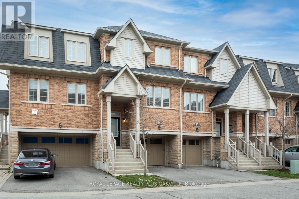 43 - 2171 FIDDLERS WAY, Oakville, Ontario