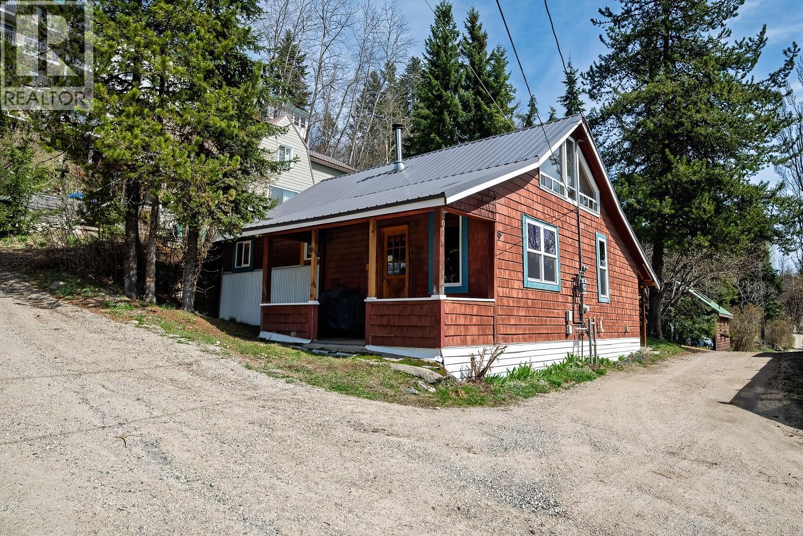 2034 Cliff Street, Rossland, British Columbia  V0G 1Y0 - Photo 51 - 10383399