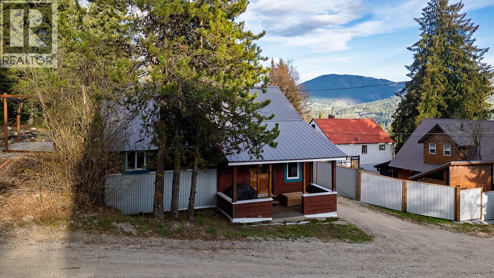 2034 Cliff Street, Rossland, British Columbia  V0G 1Y0 - Photo 53 - 10383399