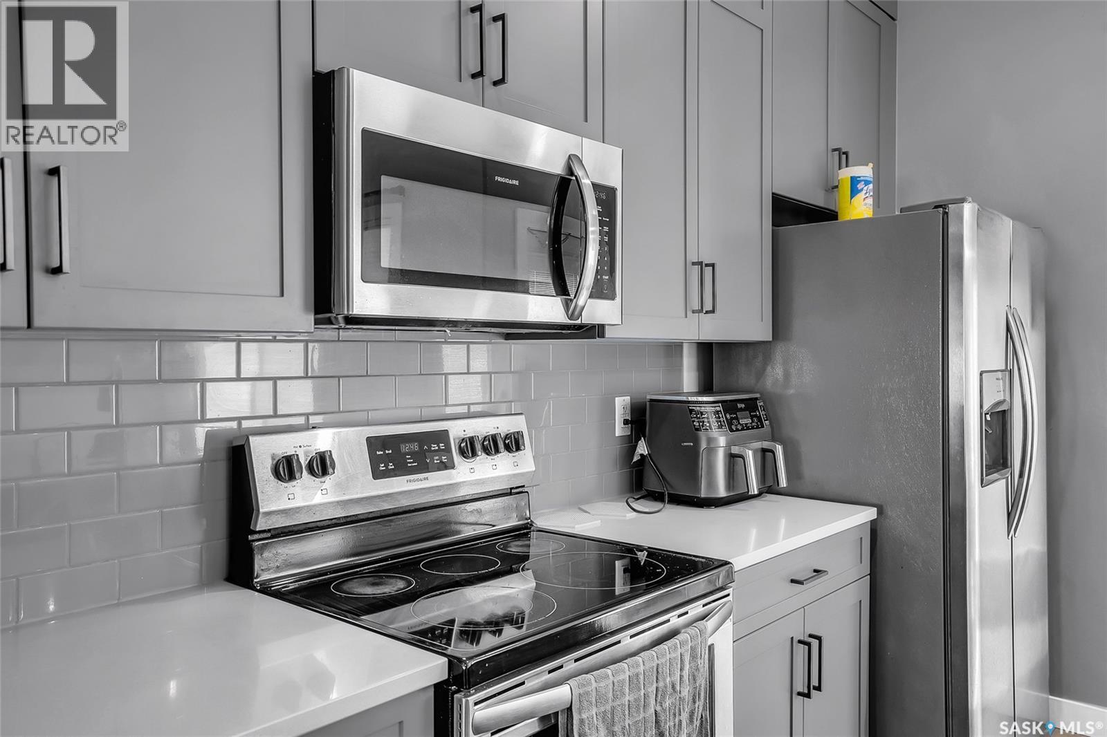 608 Brighton Gate, Saskatoon, Saskatchewan  S7V 0V5 - Photo 10 - SK033894