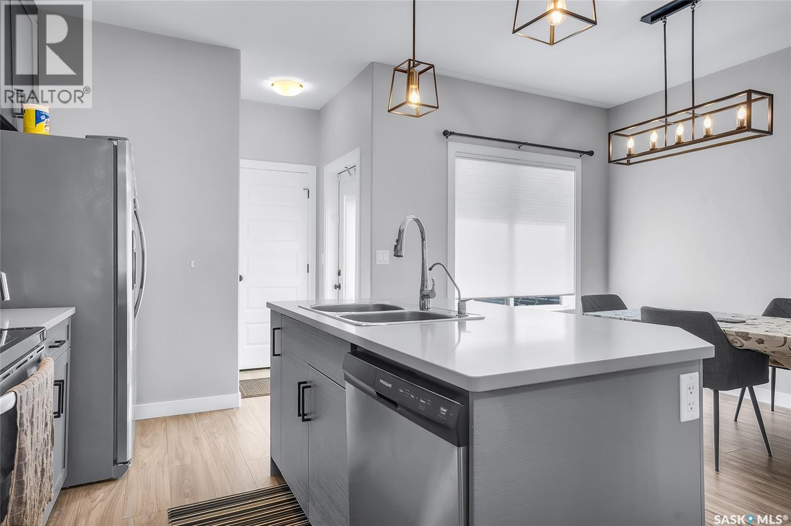 608 Brighton Gate, Saskatoon, Saskatchewan  S7V 0V5 - Photo 11 - SK033894