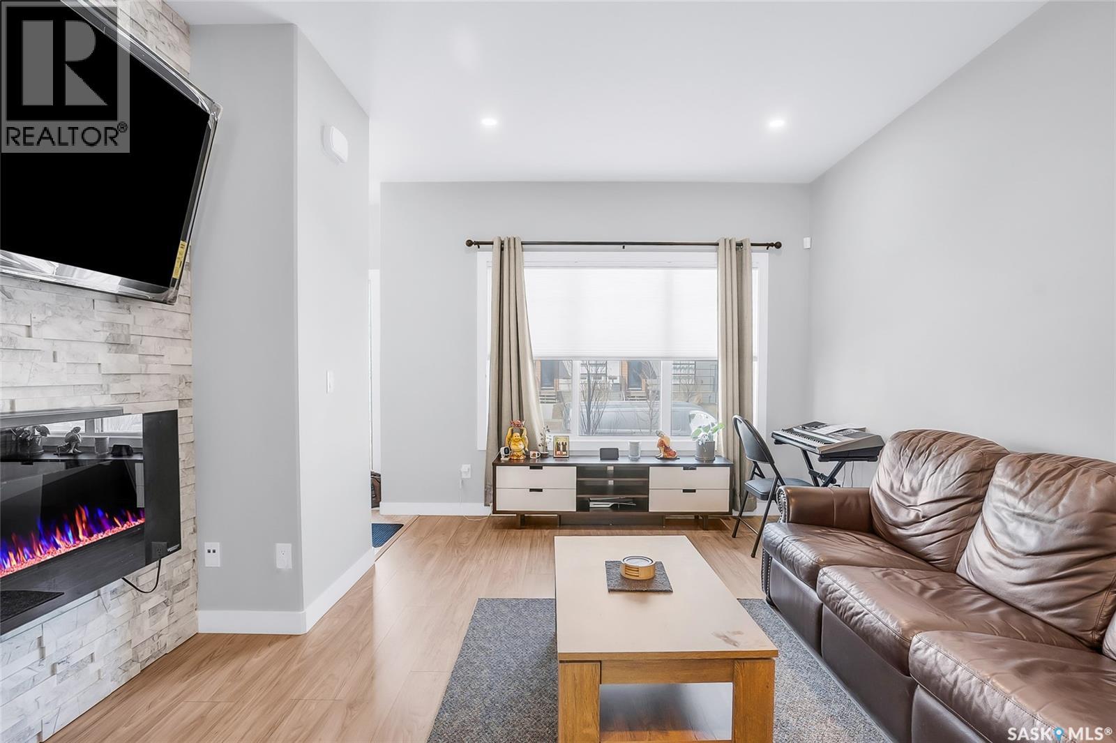 608 Brighton Gate, Saskatoon, Saskatchewan  S7V 0V5 - Photo 7 - SK033894