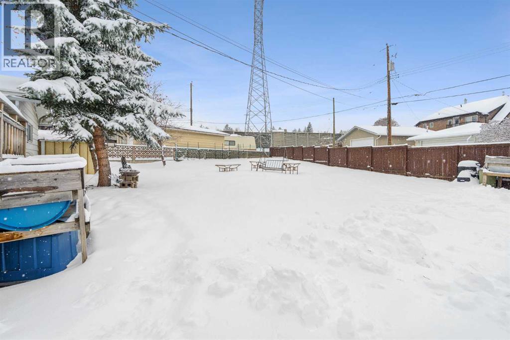 12 Westwood Crescent SW, Calgary, Alberta  T3C 2W6 - Photo 28 - A2298134