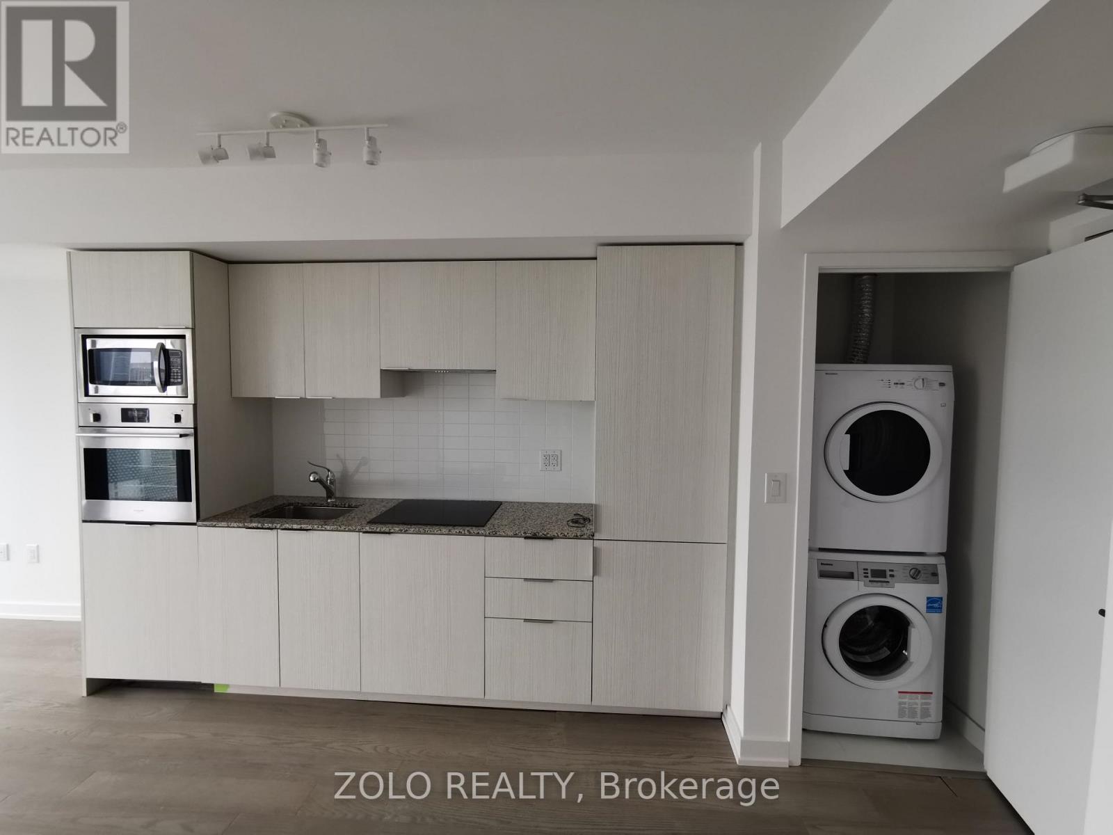 3101 - 11 WELLESLEY STREET W, Toronto, Ontario