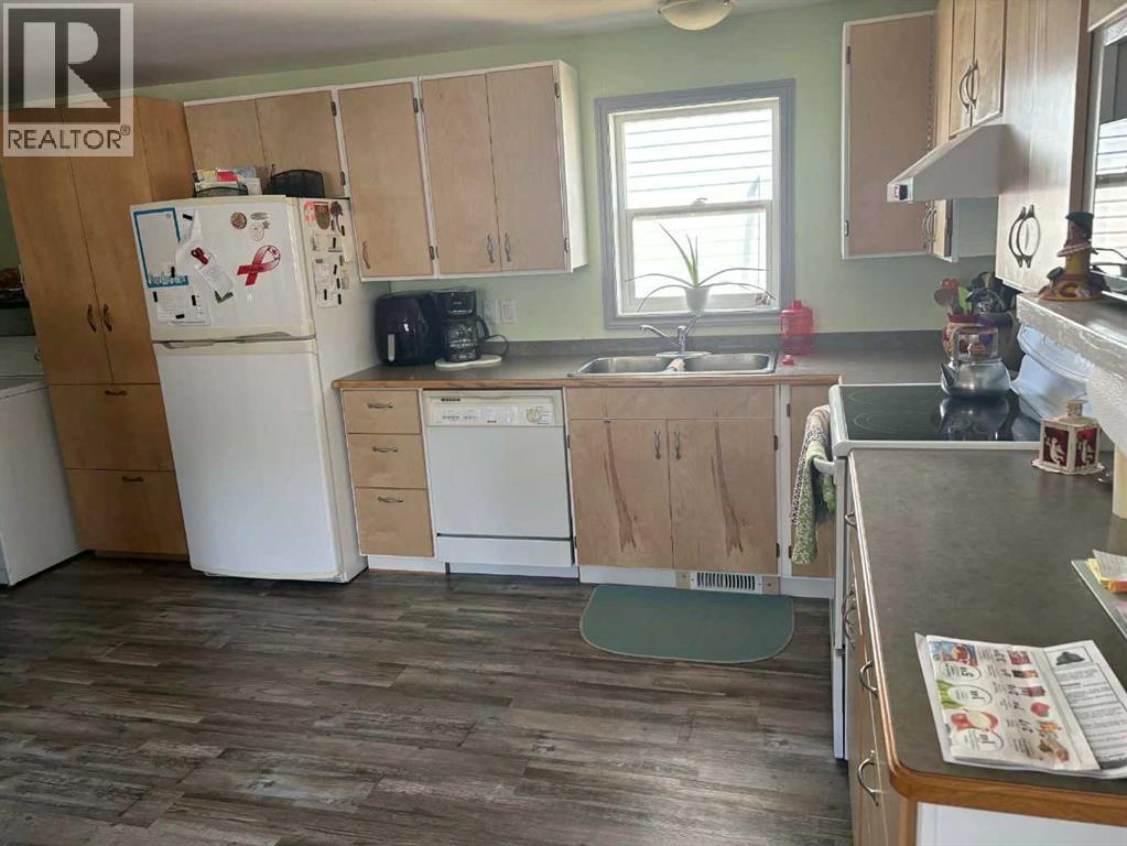 405 1 Avenue, Coutts, Alberta  T0K 0N0 - Photo 12 - A2301909