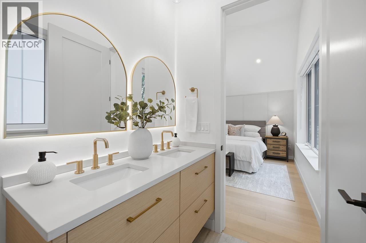 1 810 E 22nd Avenue, Vancouver, British Columbia  V5V 1V7 - Photo 22 - R3102814