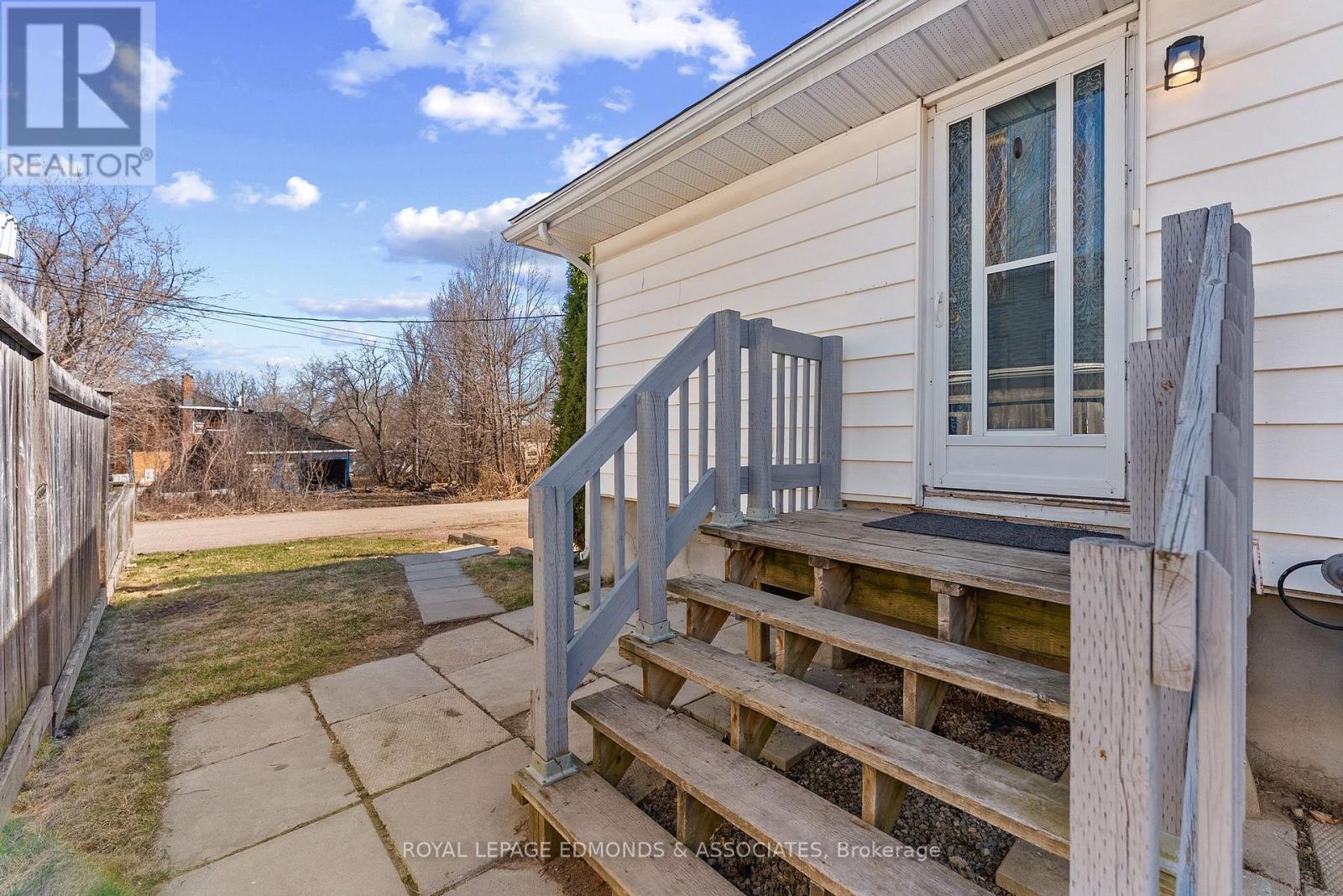 498 Estelle Street, Pembroke, Ontario  K8A 3G8 - Photo 35 - X13045106