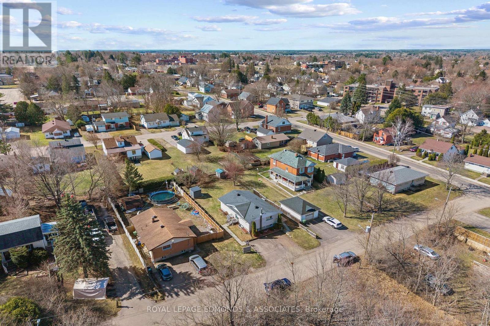 498 Estelle Street, Pembroke, Ontario  K8A 3G8 - Photo 4 - X13045106