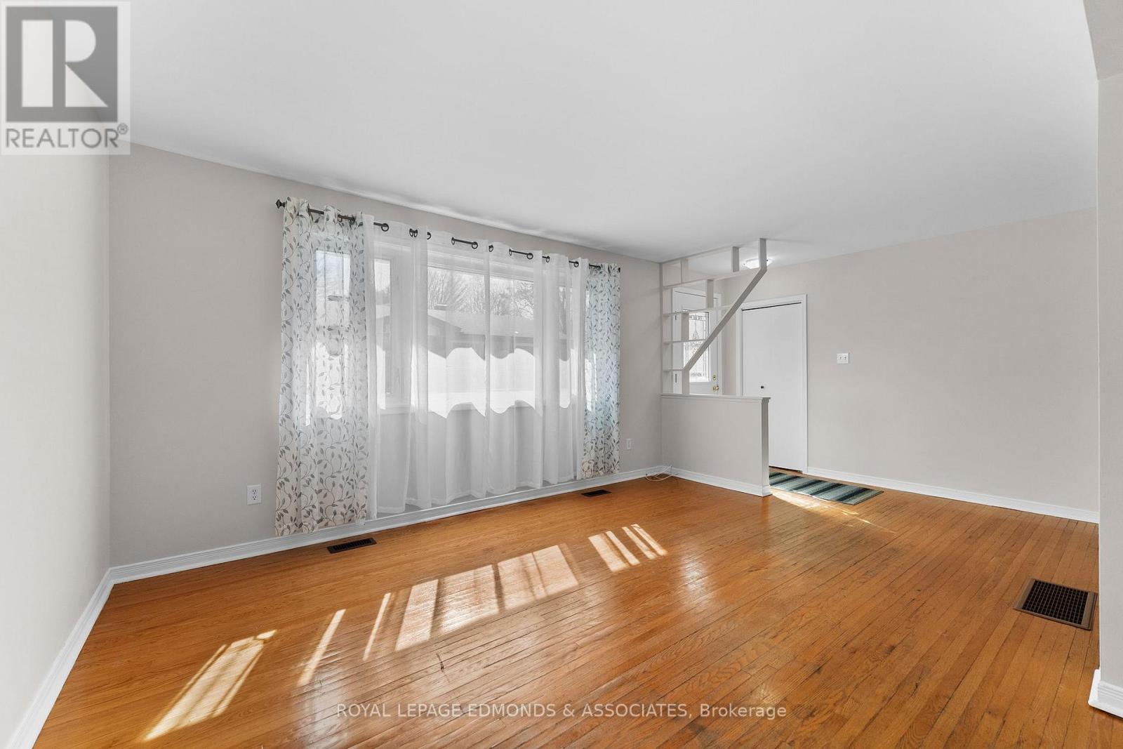 498 Estelle Street, Pembroke, Ontario  K8A 3G8 - Photo 8 - X13045106