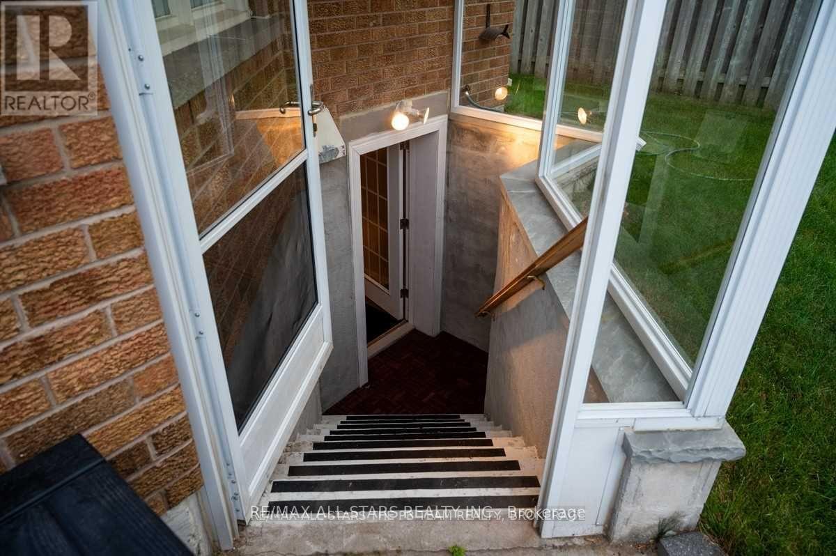 1915 ROSEBANK ROAD N, Pickering, Ontario