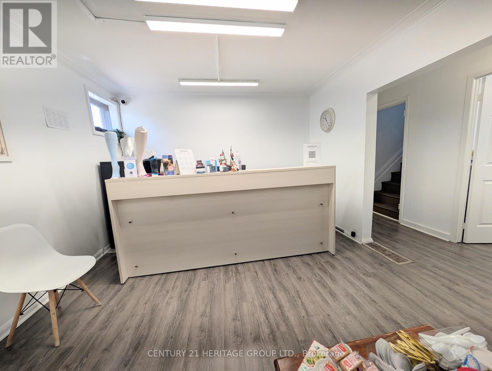 58 Major Mackenzie Drive E, Richmond Hill, Ontario  L4C 1G9 - Photo 7 - N13045158