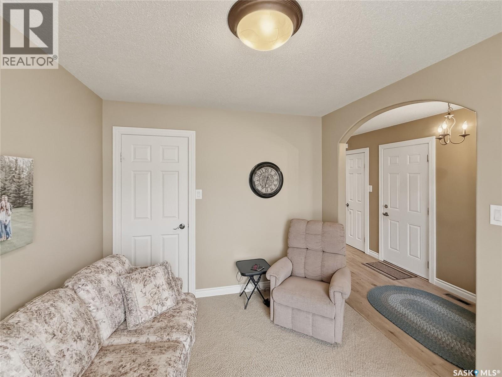 22 500 Battleford Trail, Swift Current, Saskatchewan  S9H 5M7 - Photo 5 - SK033842