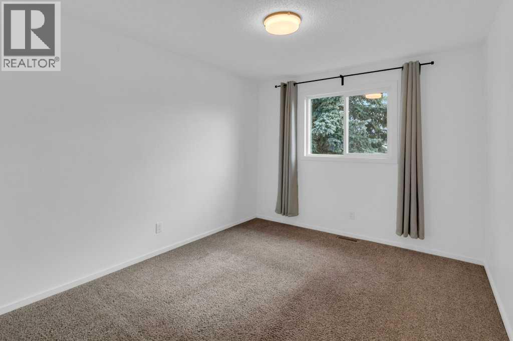 79 Scenic Way NW, Calgary, Alberta  T3L 1B4 - Photo 37 - A2304539