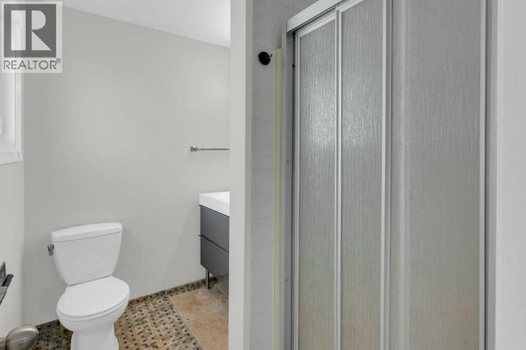 79 Scenic Way NW, Calgary, Alberta  T3L 1B4 - Photo 36 - A2304539