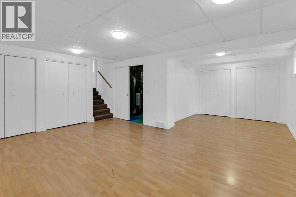 79 Scenic Way NW, Calgary, Alberta  T3L 1B4 - Photo 45 - A2304539