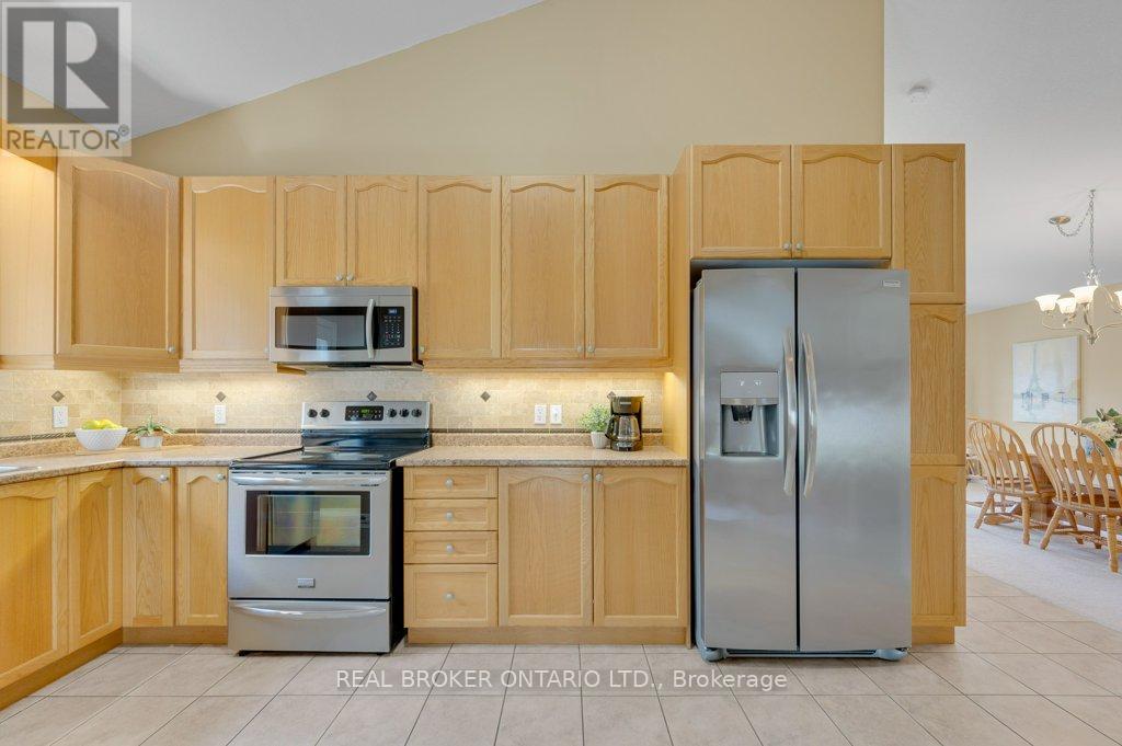 51 Sundance Crescent, Hamilton, Ontario  L0R 1P0 - Photo 6 - X13045172