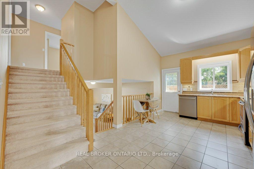 51 Sundance Crescent, Hamilton, Ontario  L0R 1P0 - Photo 8 - X13045172