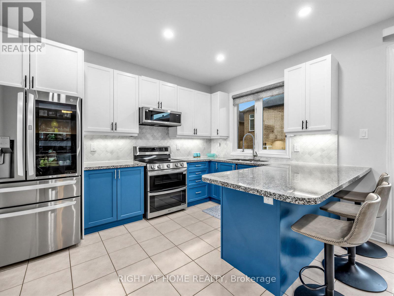 23 Brider Crescent, Ajax, Ontario  L1Z 0M3 - Photo 7 - E12992836