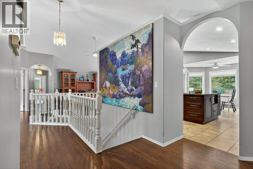 39 Highlands Terrace, Bragg Creek, Alberta  T0L 0K0 - Photo 4 - A2303273