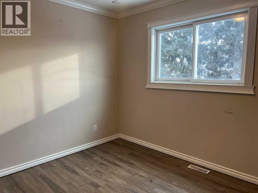 893 Timberline, Fort Mcmurray, Alberta  T9K 1E9 - Photo 14 - A2281888