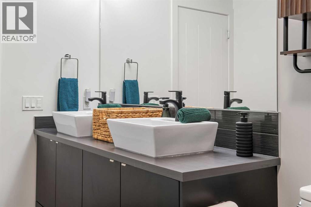 305, 25 Aspenmont Heights SW, Calgary, Alberta  T3H 0E4 - Photo 27 - A2298987