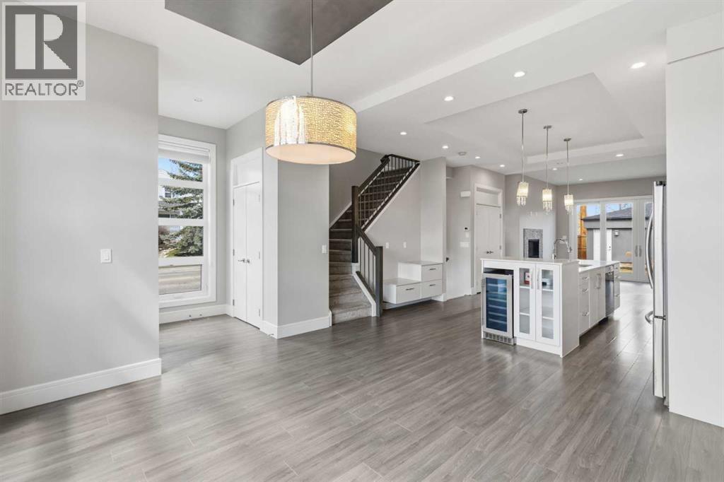 2052 46 Avenue SW, Calgary, Alberta  T2T 2R9 - Photo 7 - A2304239