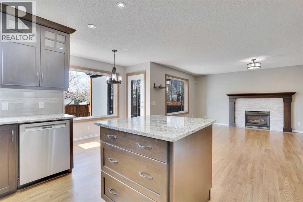 143 Country Hills View Nw, Calgary, Alberta  T3K 5B5 - Photo 10 - A2304998