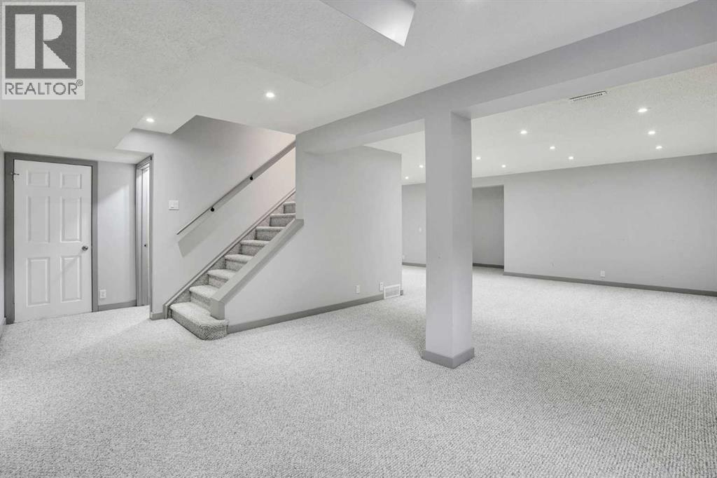 143 Country Hills View Nw, Calgary, Alberta  T3K 5B5 - Photo 29 - A2304998