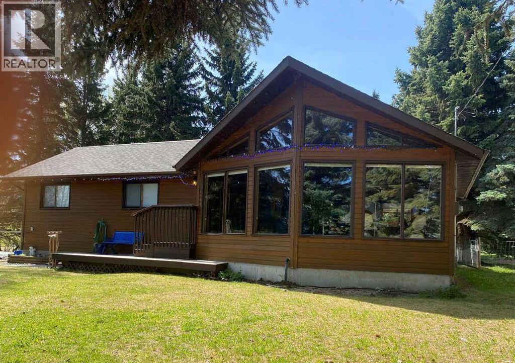 34 Lakeshore Drive, Grandview, Alberta  T0C 2V0 - Photo 1 - A2254788