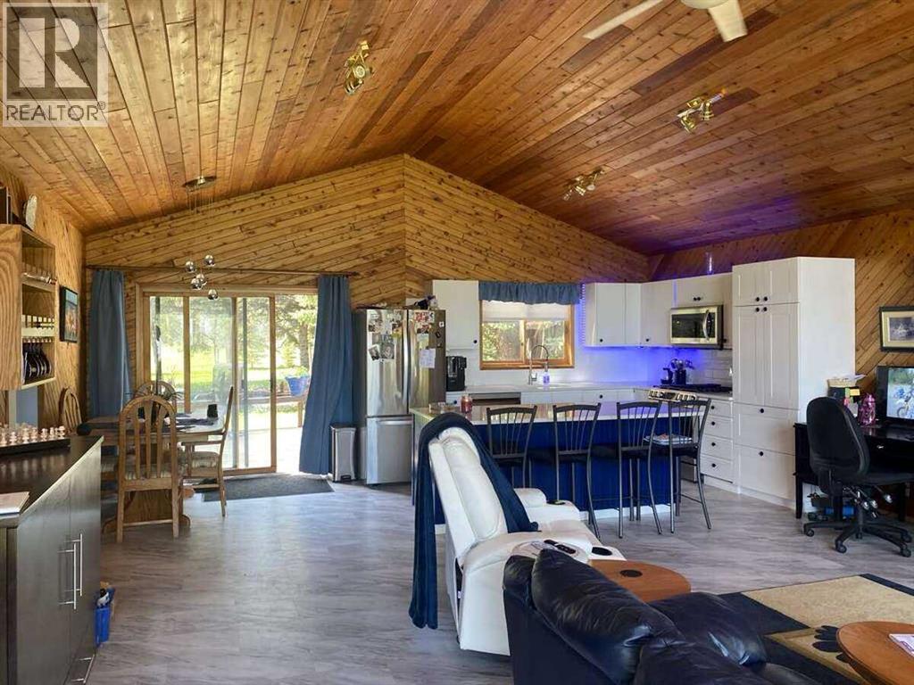 34 Lakeshore Drive, Grandview, Alberta  T0C 2V0 - Photo 3 - A2254788