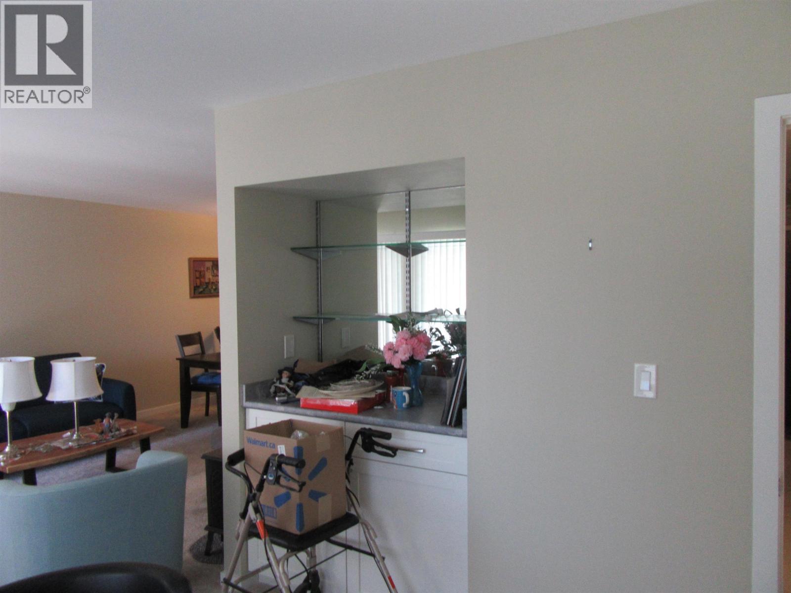 215 8720 No. 1 Road, Richmond, British Columbia  V7C 4L5 - Photo 2 - R3115156