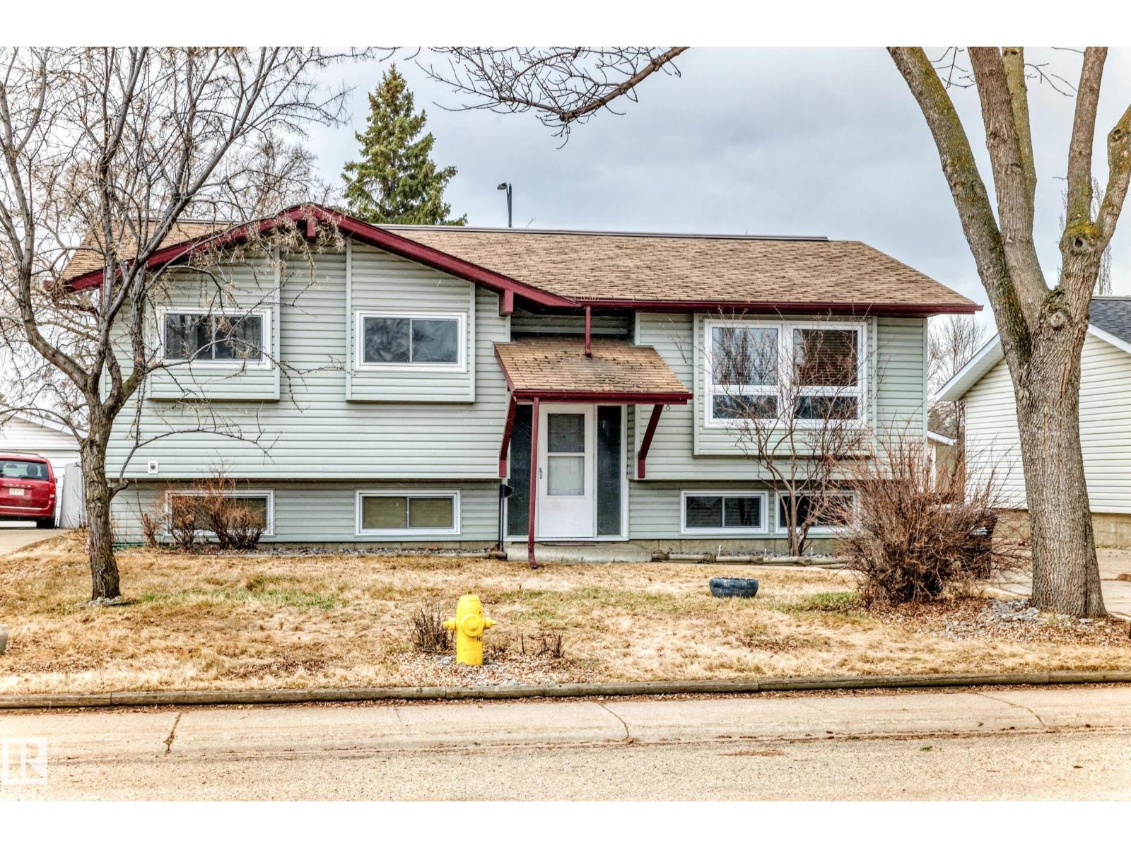 52 Rosewood Dr, Sherwood Park, Alberta  T8A 0L9 - Photo 2 - E4484267